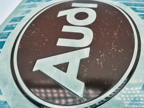 Audi Garage - placă metalică (30x40cm)