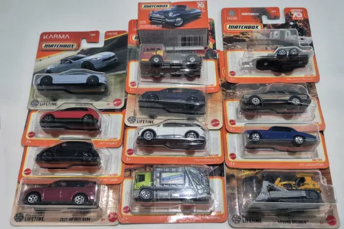 Surpriză - Mașinuță de jucărie Matchbox 1:64