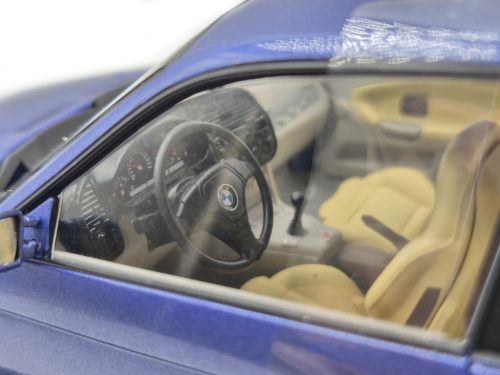 BMW E36 M3 Coupe E36 year 1990 estoril blue 1:18 