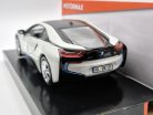 BMW i8 coupe 2018 - alb - model auto Motormax 1:24