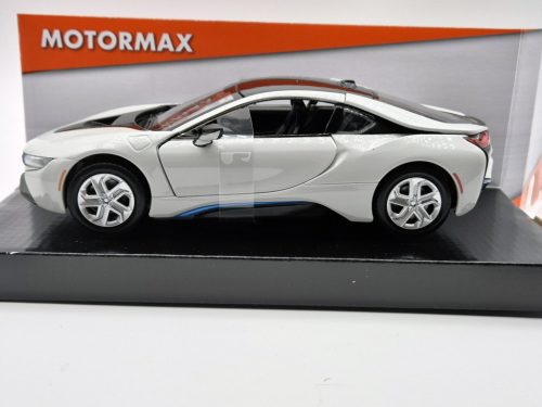 BMW i8 coupe 2018 - alb - model auto Motormax 1:24