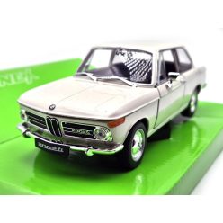 BMW 2002Ti 1966 crem - model auto Welly 1:24