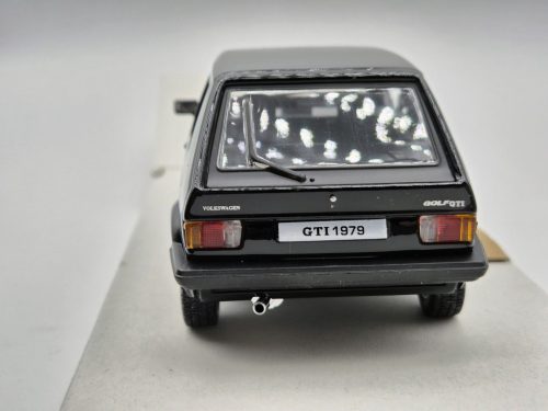 Volkswagen VW Golf I GTI (1976) - Bburago- 1:24 - negru