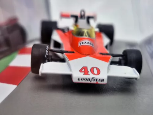 Gilles Villeneuve McLaren M23 #40 GP britanic formula 1977 - Altaya - 1:43