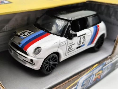 Mini Cooper mașină de curse (2005) - Motormax - 1:43