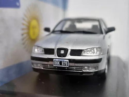 Seat Cordoba (2000) - Edicola - 1:43