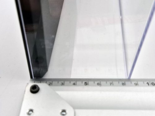 Vitrină - pentru afișarea unei mașini model la scară 1:24 (25.5 x 11.5 x 8.8 cm)