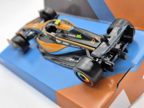 McLaren F1 MCL36 #4 (2022) GP-ul Australiei - Lando Norris - Bburago - 1:43