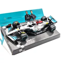   Mercedes - AMG Petronas F1 W13E #44 (2022) - Lewis Hamilton - Bburago - 1:43