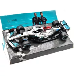   Mercedes - AMG Petronas F1 W13E #63 (2022) - George Russel - Bburago - 1:43