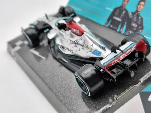 Mercedes - AMG Petronas F1 W13E #63 (2022) - George Russel - Bburago - 1:43