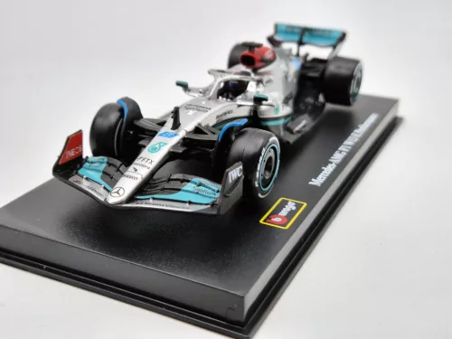 Mercedes - AMG Petronas F1 W13E #63 (2022) - George Russel - CU PILOT - Bburago - 1:43