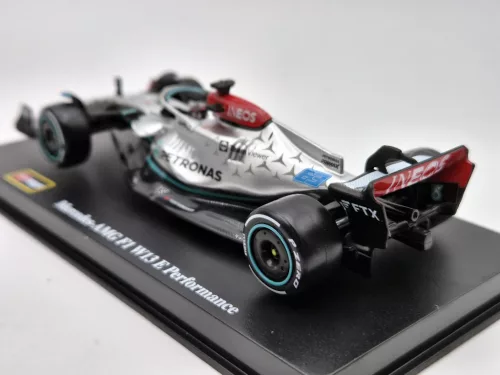 Mercedes - AMG Petronas F1 W13E #63 (2022) - George Russel - CU PILOT - Bburago - 1:43