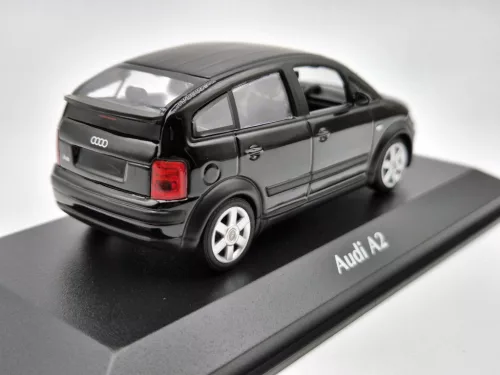 Audi A2 (2000) - Maxichamps - 1:43