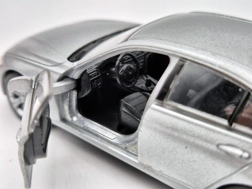 BMW F30 335i - Welly - 1:34