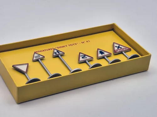 Set de 6 indicatoare rutiere - - 1:43