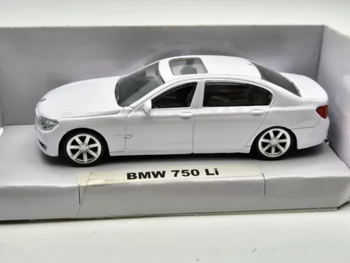 BMW F02 750Li (2018) - alb - Rastar - 1:43