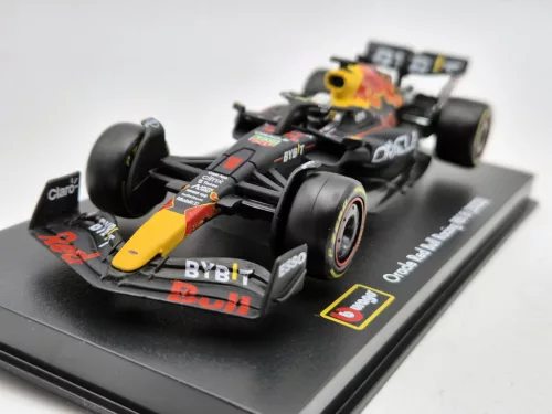 Red Bull F1 RB18 Echipa Oracle #1 (2022) - Max Verstappen - CU PILOT - Bburago - 1:43