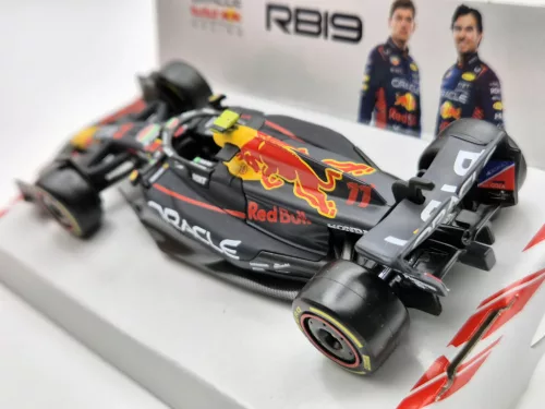Red Bull RB19 Echipa Oracle F1 #11 (2023) - Sergio Perez - Bburago - 1:43