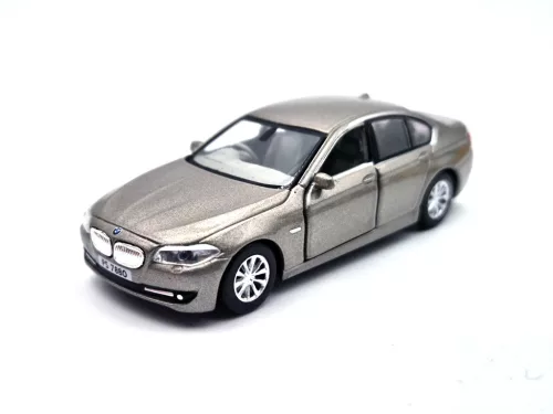 BMW F10 - auriu - Tiny Toys - 1:64
