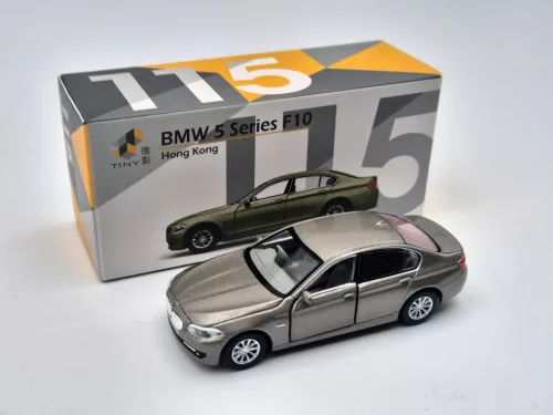 BMW F10 - auriu - Tiny Toys - 1:64