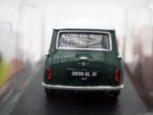Mini Cooper S (1967) - verde închis - Edicola - 1:43