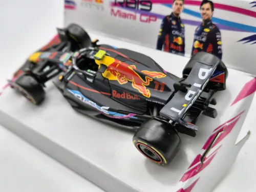 Red Bull RB19 Echipa Oracle F1 #11 (2023) - Miami GP - Sergio Perez - Bburago - 1:43