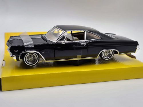 Chevrolet Impala SS 396 coupe low rider (1965) - Welly - 1:24