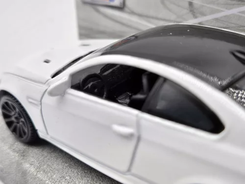BMW E92 M3 - alb - Motormax - 1:43