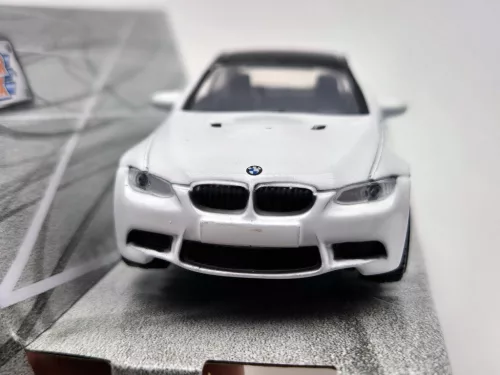 BMW E92 M3 - alb - Motormax - 1:43