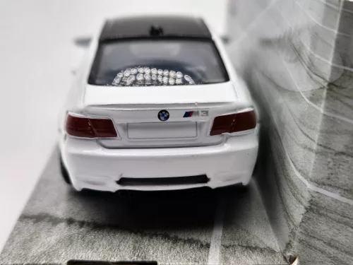 BMW E92 M3 - alb - Motormax - 1:43
