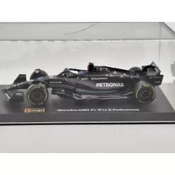   Echipa Mercedes-AMG Petronas W14 F1 #63 (2023) - George Russel - CU PILOT - BBurago - 1:43 - cu mică defecțiune