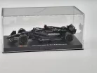Echipa Mercedes-AMG Petronas W14 F1 #63 (2023) - George Russel - CU PILOT - BBurago - 1:43 - cu mică defecțiune