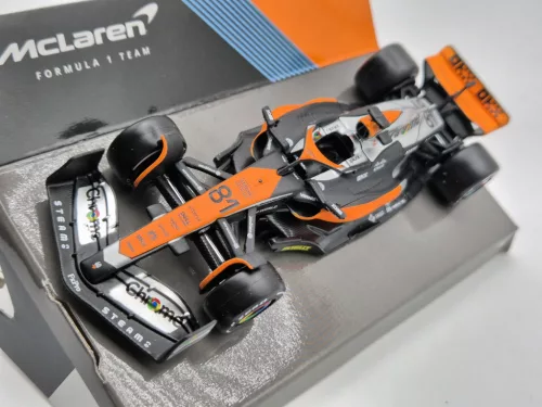 McLaren MCL60 F1 #81 (2023) - GP-ul Marii Britanii locul 4 - Oscar Piastri - BBurago - 1:43