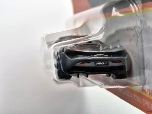McLaren 720S Spider - 2023 66/100 - blister - Matchbox - 1:64