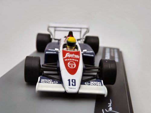 Toleman TG184 F1 #19 (1984) - Marele Premiu al Marii Britanii - Ayrton Senna - CU PILOT - Edicola - 1:43