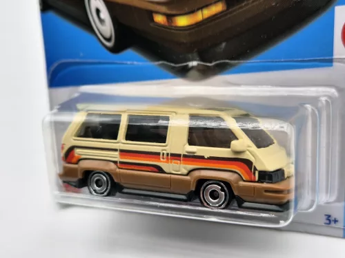 Hot Wheels Toyota Van (1986) - HW J-Imports 6/10 - 95/250 - card lungă
