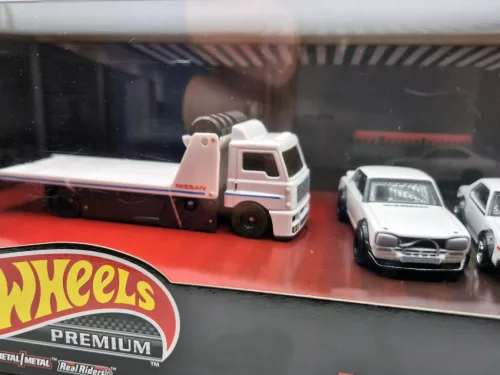 Set dioramă Nissan Skyline #14 - Skyline 2000 GT-R, Skyline C210, Skyline HT 2000 GT-X, vehicul de transport Nissan