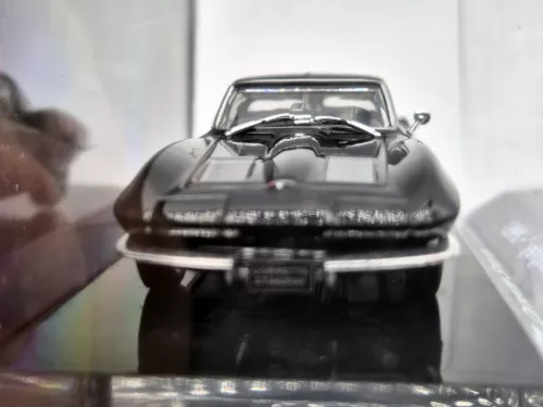 Chevrolet Corvette Stingray (1963) - negru