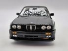 BMW E30 M3 - Minichamps - 1:18 - folosit