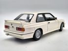 BMW E30 M3 (1987) - alb - Minichamps - 1:18