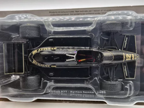 Lotus 97T Renault Turbo F1 #12 (1985) - Ayrton Senna - Edicola - 1:24