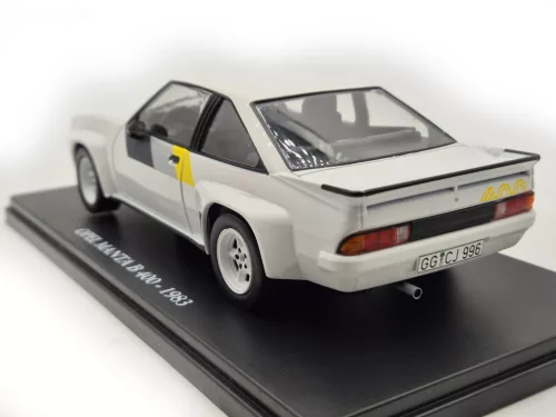 Opel Manta B 400 - Edicola - 1:24