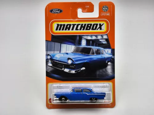 Ford Custom 300 - 2024 41/100 - card lung - Matchbox - 1:64
