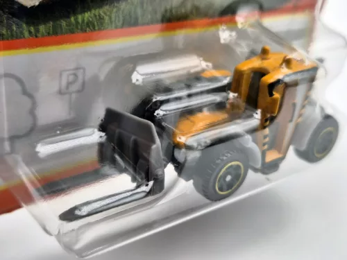 MBX Load Lifter - 2024 69/100 - card lung - Matchbox - 1:64