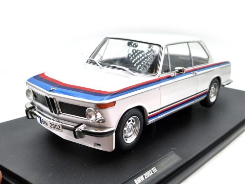 BMW 2002tii turbo (1971) - Solido - 1:18