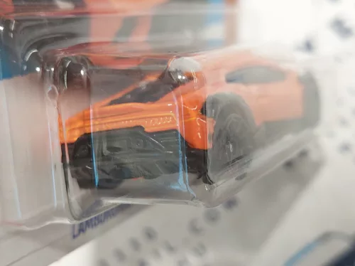HW Lamborghini Huracan Sterrato - HW Dirt 6/10 - 222/250 - Hot Wheels - 1:64