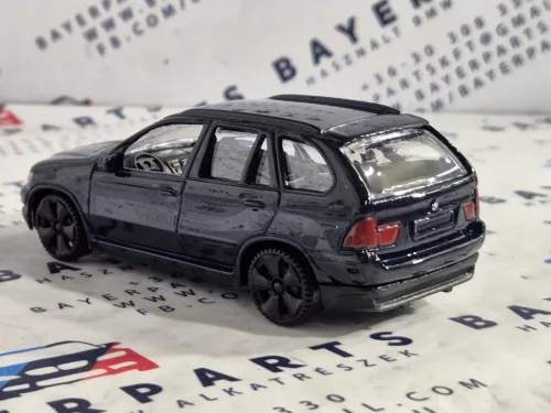 BMW X5 E53 - Motormax - 1:43