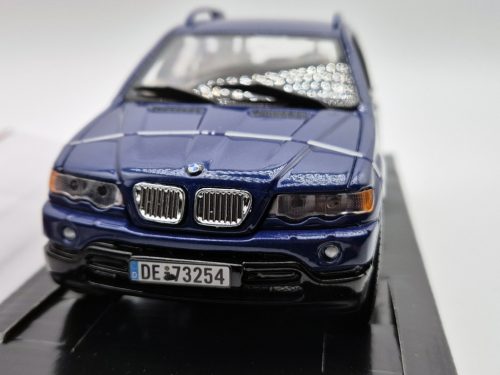BMW X5 E53 - Motormax - 1:24