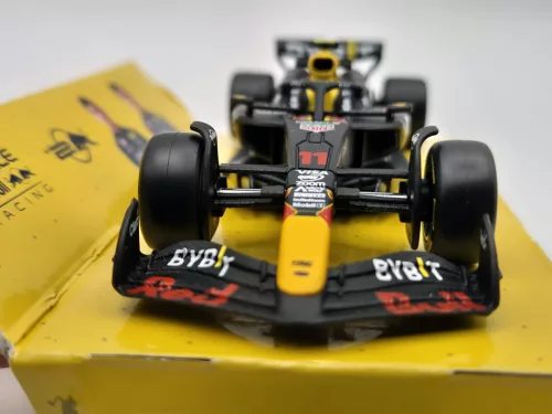 Red Bull RB20 F1 #11 (2024) - Sergio Perez - Bburago - 1:43
